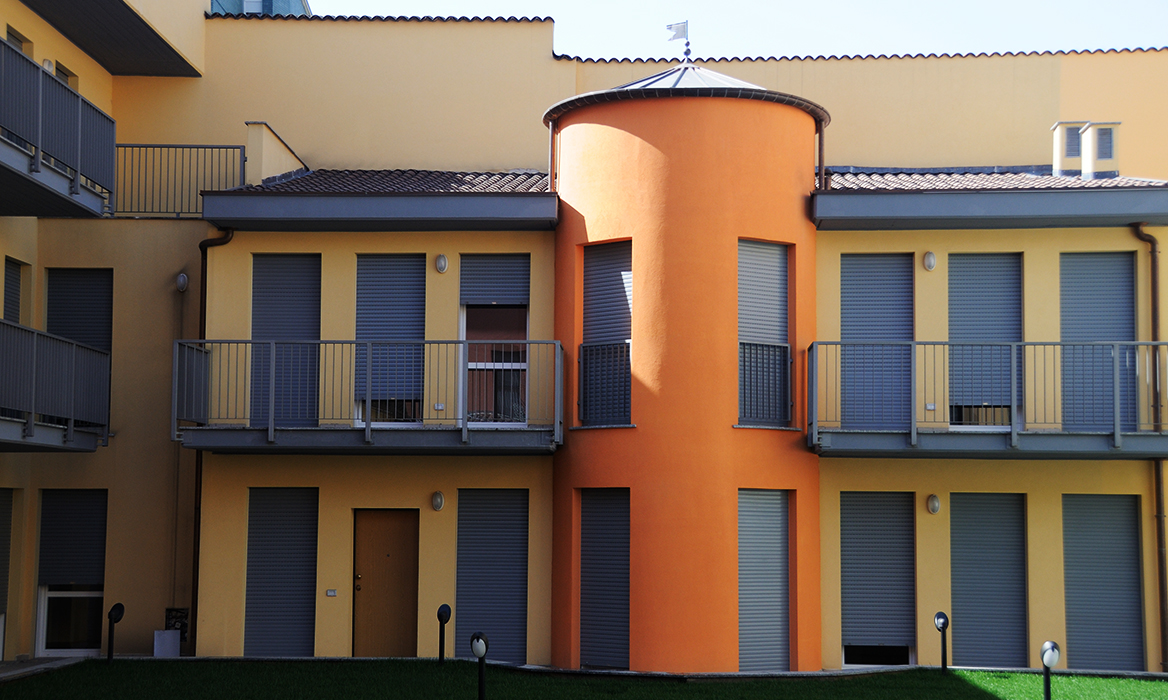 Residential building in Via Quarenghi