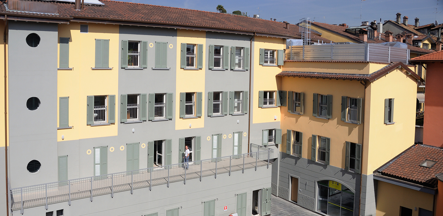 Residential building in Via Quarenghi