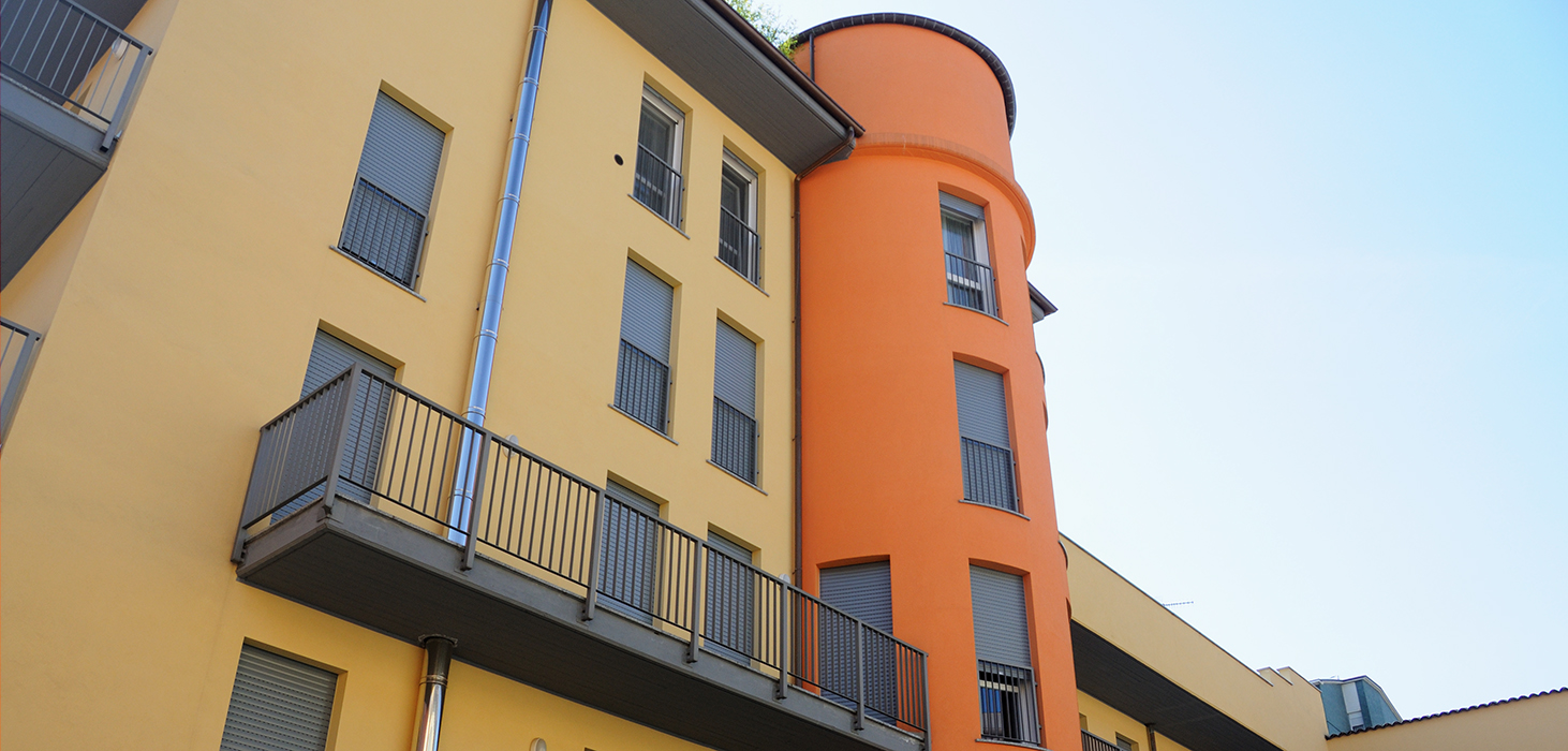 Residential building in Via Quarenghi